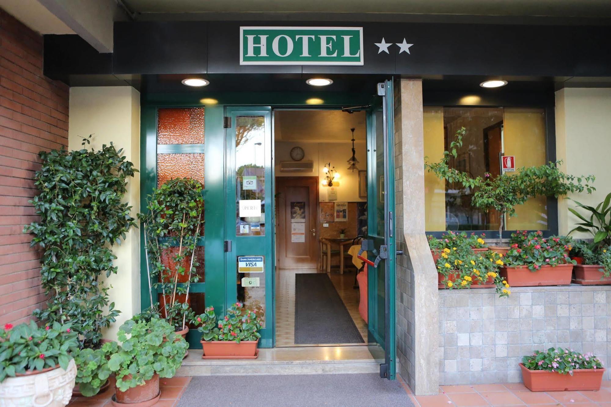 Hotel Vignola Assisi Exteriör bild